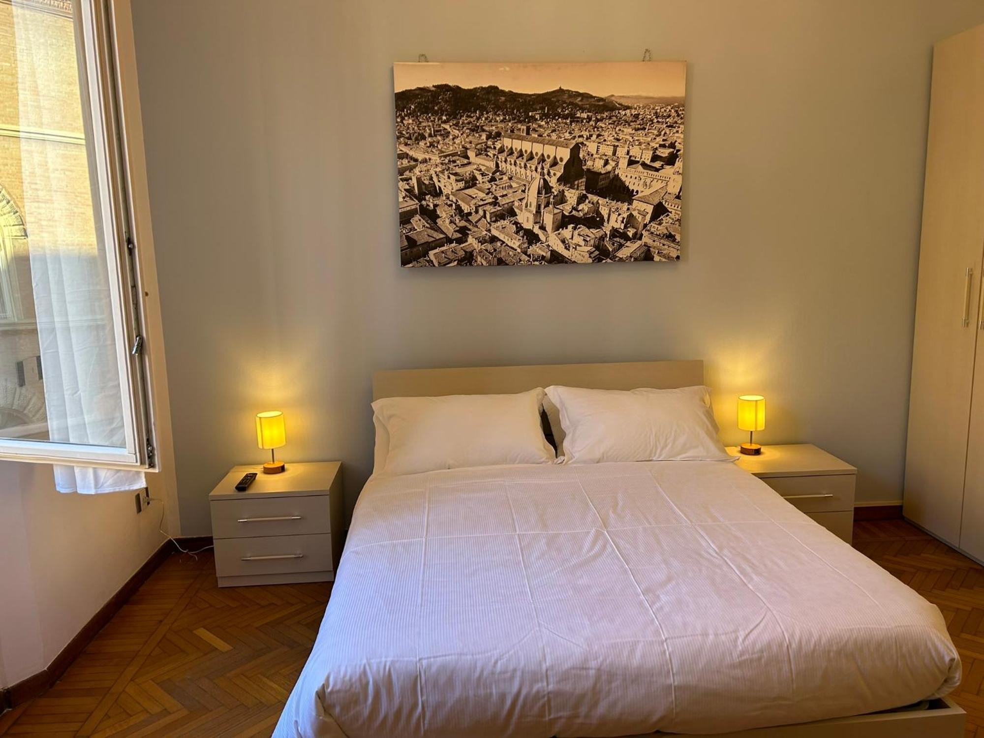 Suite In The Center Of Болонья Экстерьер фото